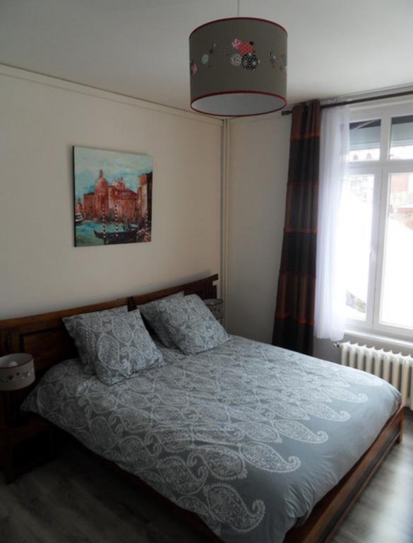 Le 33 Chambres D'Hotes Ланс Номер фото